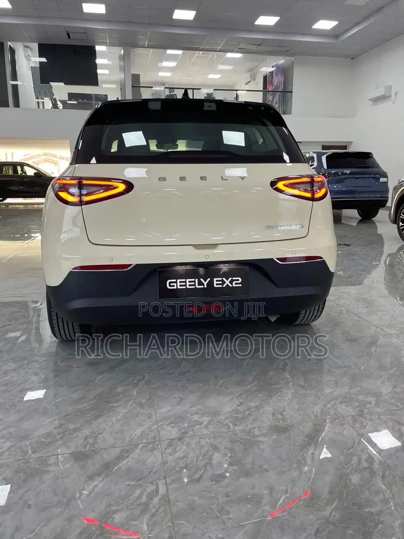 New Geely EX5 BEV 60 kWh FWD 2025 Ivory