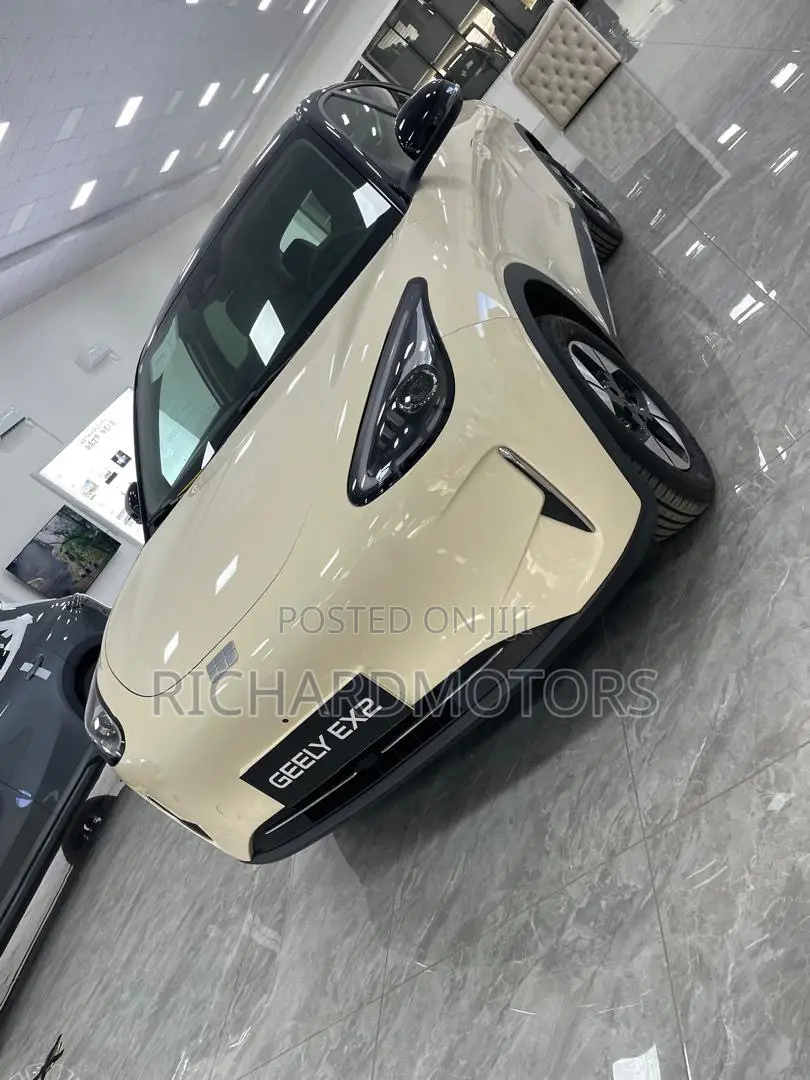 New Geely EX5 BEV 60 kWh FWD 2025 Ivory