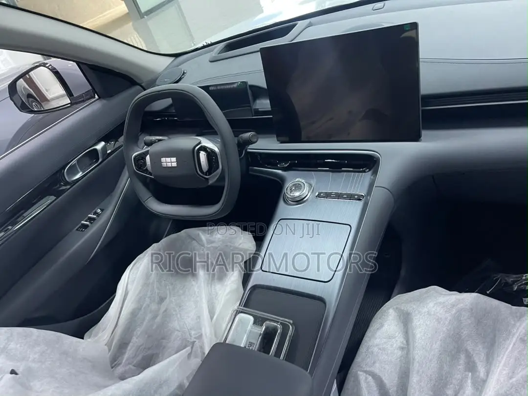 New Geely EX5 BEV 60 kWh FWD 2025 Gray