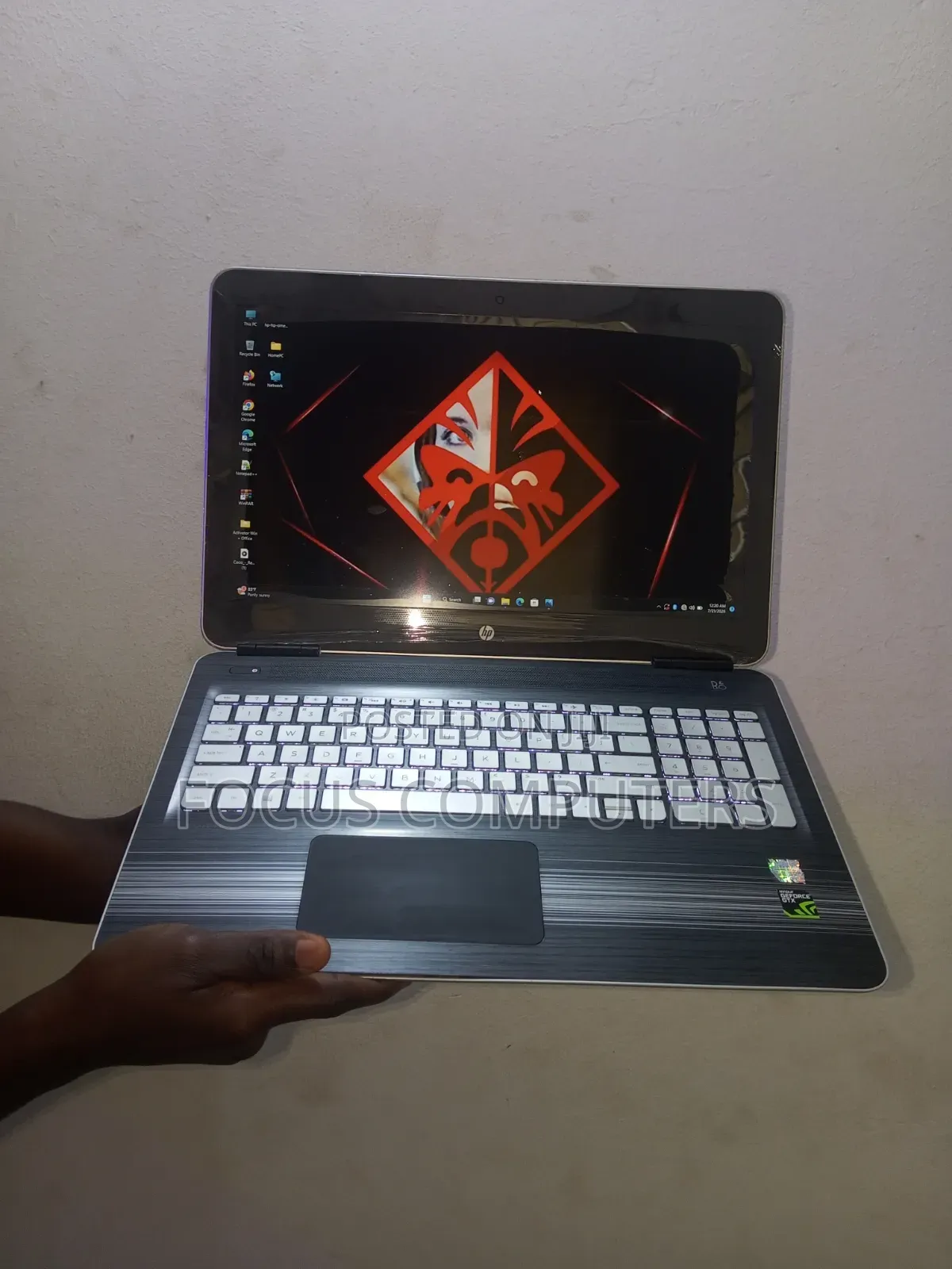 Laptop HP Omen 15-ce0xx 8GB Intel Core i7 SSHD+SSD 1T