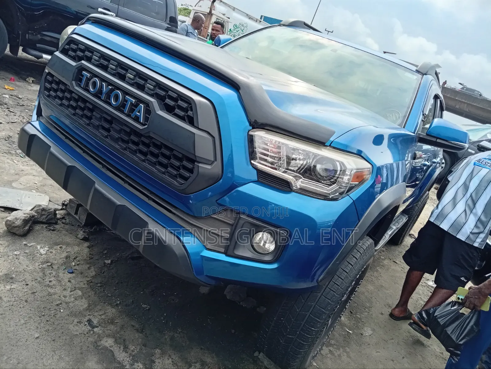 Toyota Tacoma 2018 Blue