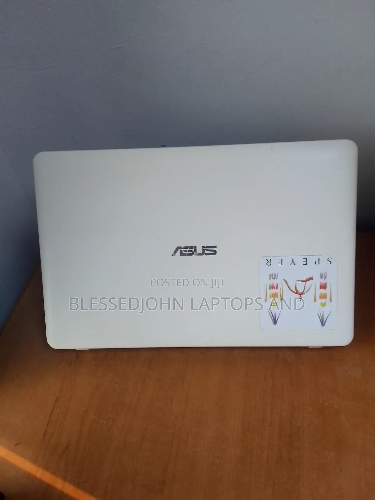 Laptop Asus X751NA 8GB Intel Core i3 HDD 500GB
