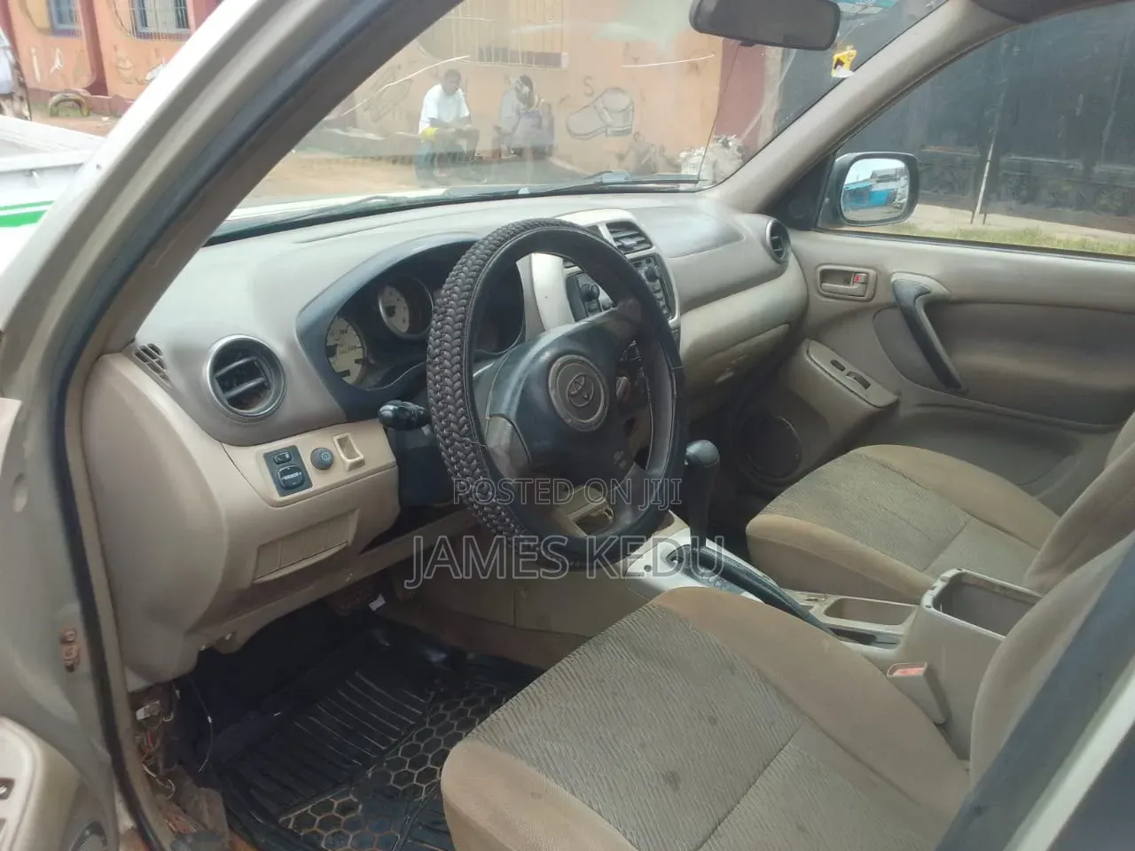 Toyota RAV4 2004 Gold