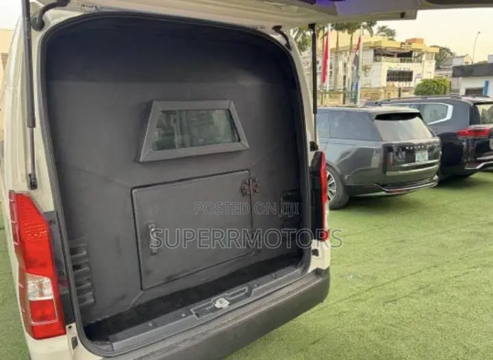 Bulletproof Toyota Hiace Hummer 4 Bus - Lagos Rental