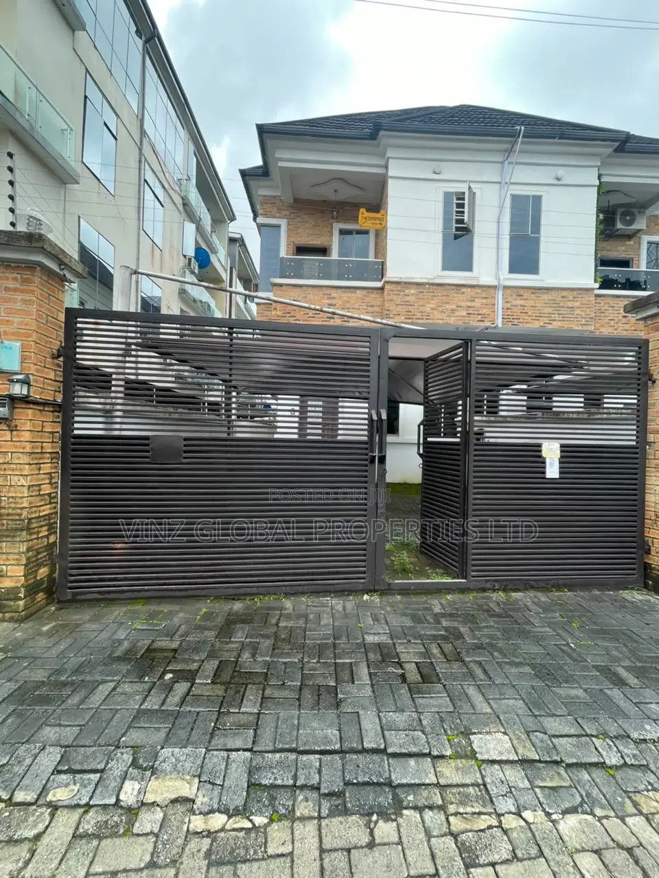Furnished 4bdrm Duplex in Lekki for rent