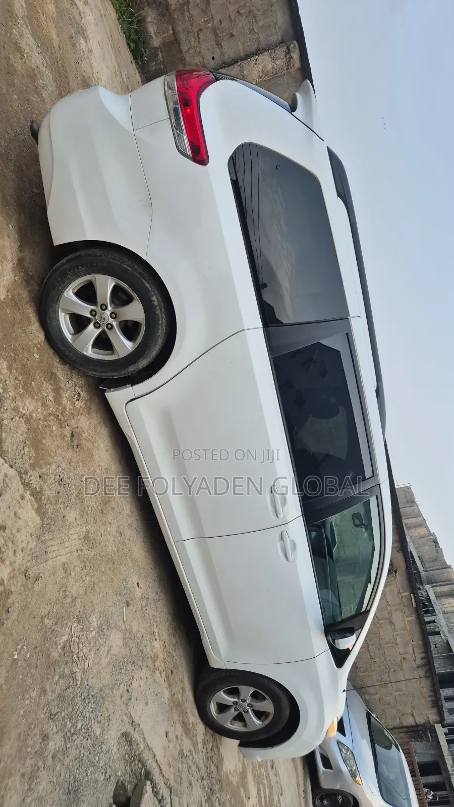 Toyota Sienna LE 8 Passenger 2011 White
