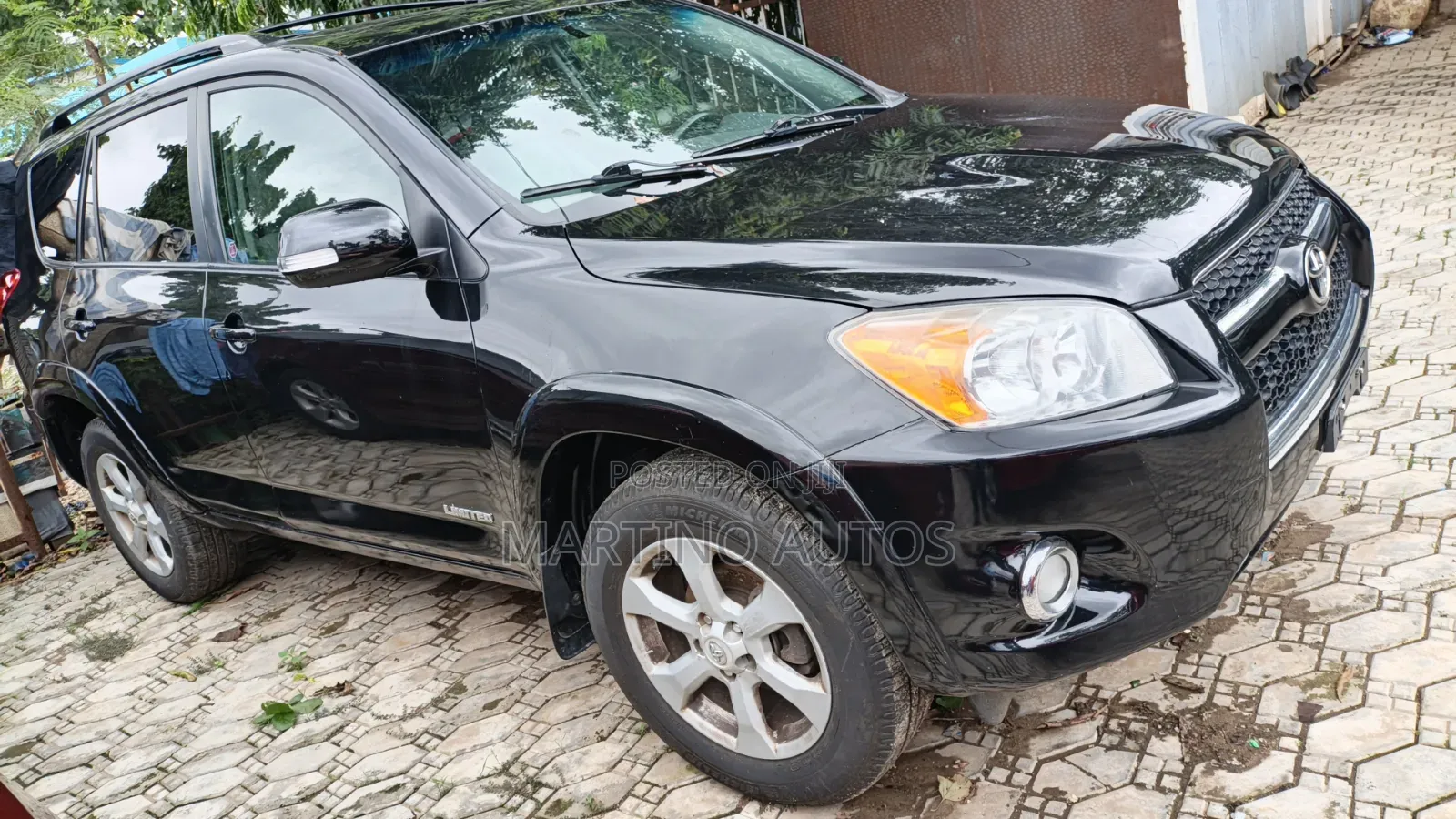 Toyota RAV4 2011 Black