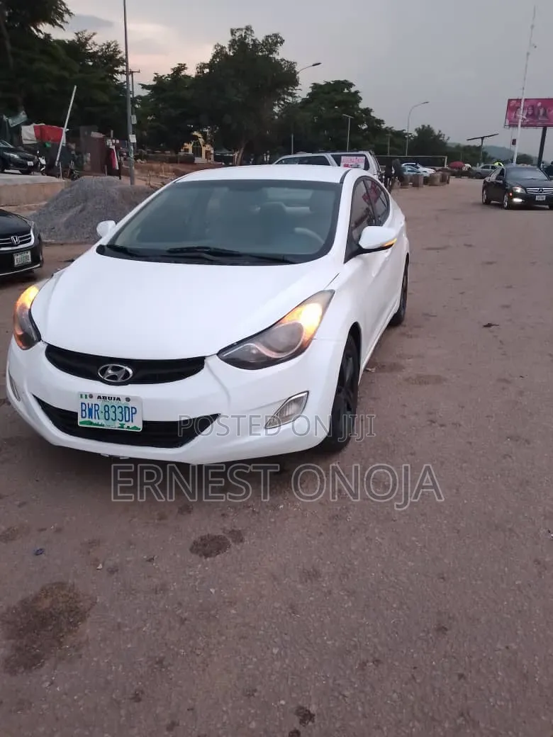 Hyundai Elantra 2013 White