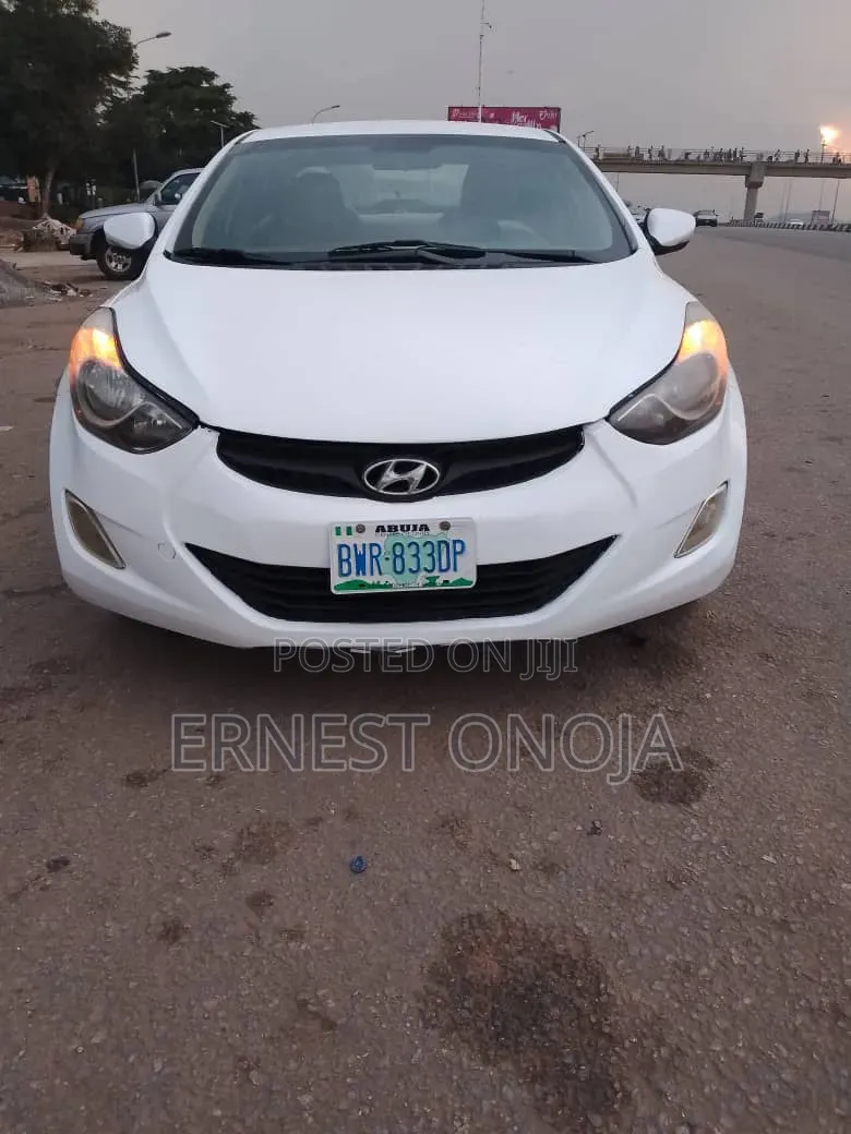 Hyundai Elantra 2013 White