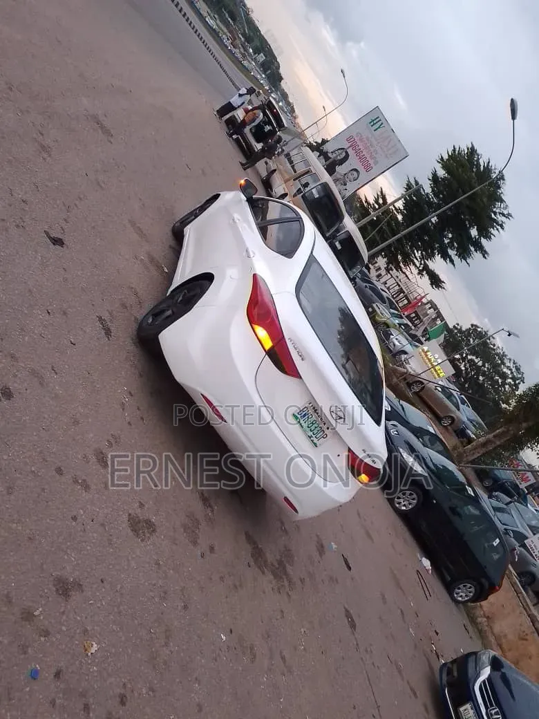 Hyundai Elantra 2013 White