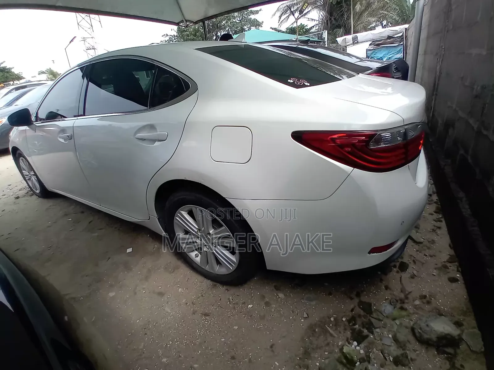 Lexus ES 2013 White