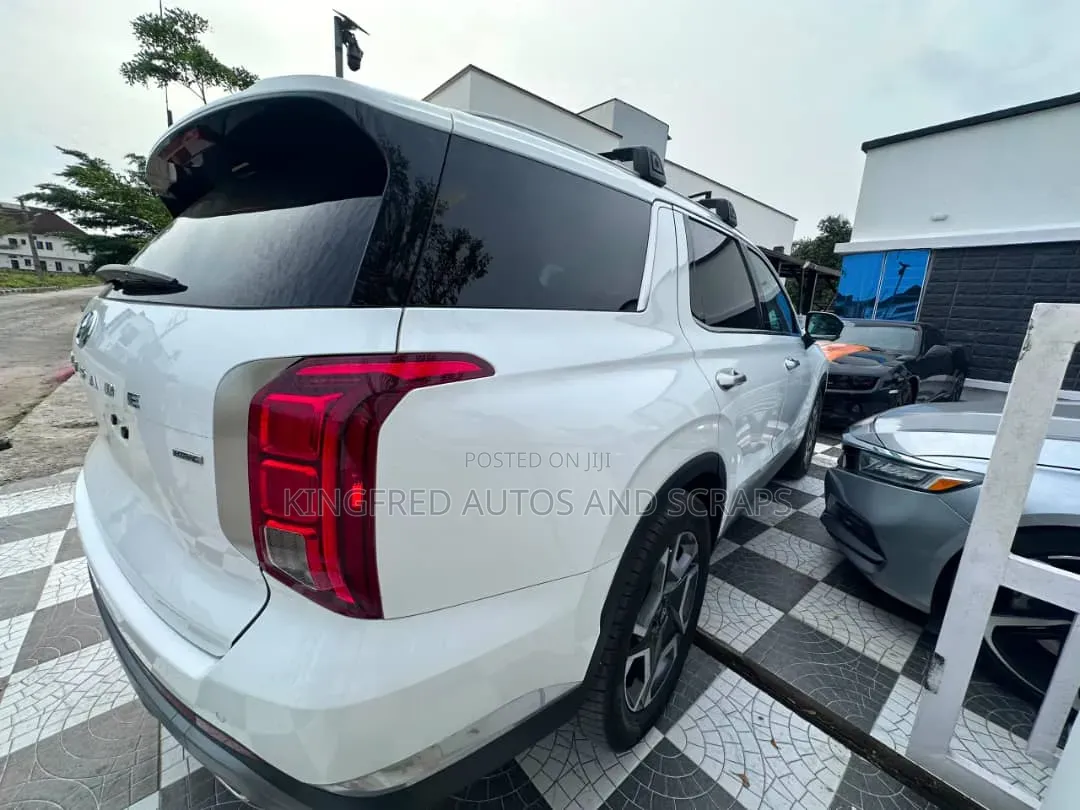 Hyundai Palisade 2022 White