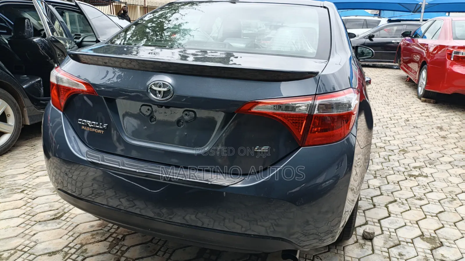 Toyota Corolla 2016 Blue