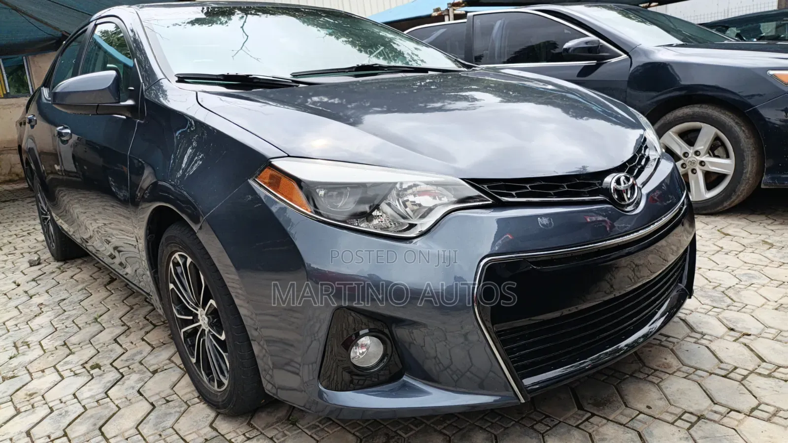 Toyota Corolla 2016 Blue