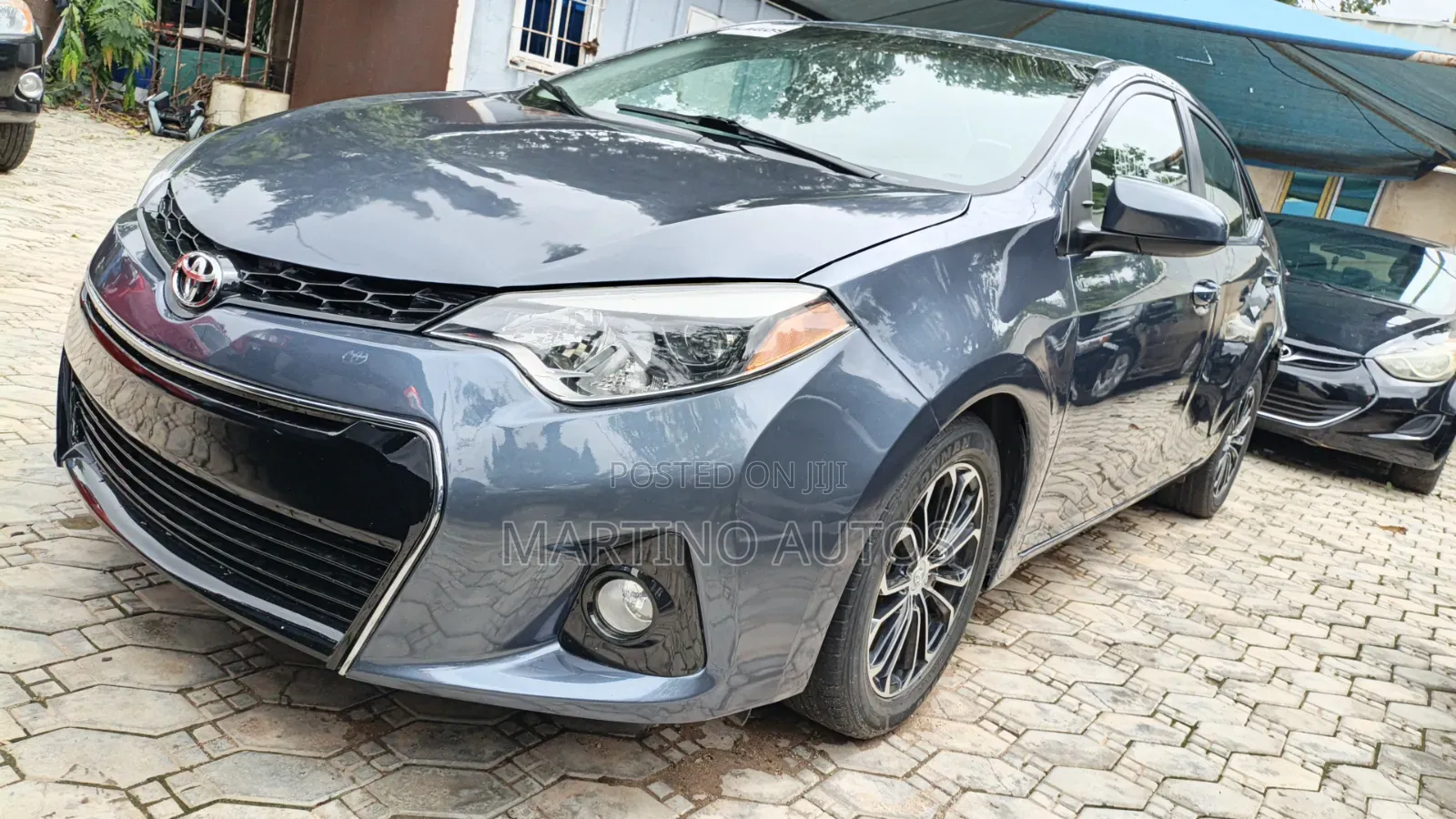 Toyota Corolla 2016 Blue