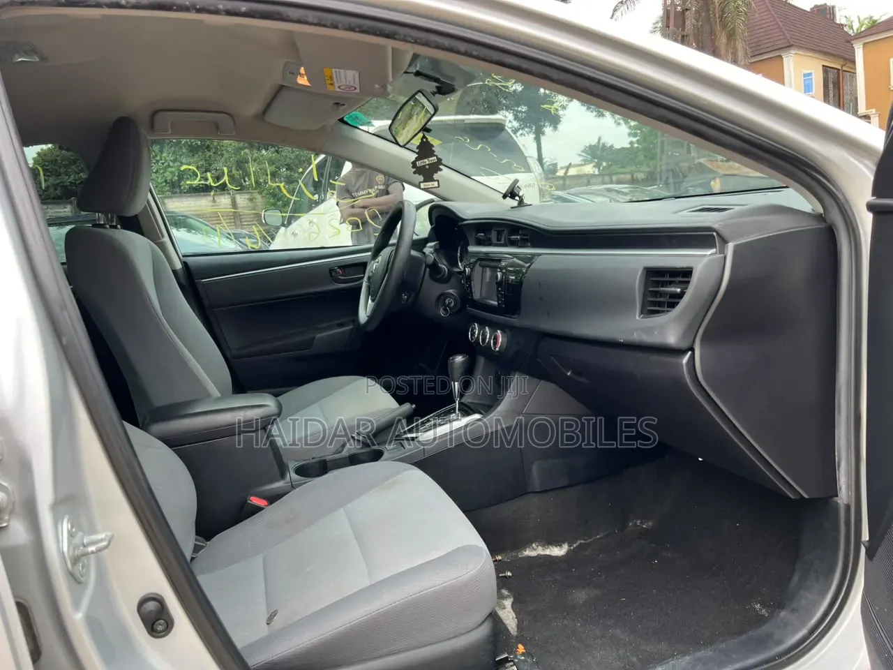 Toyota Corolla 2015 Silver