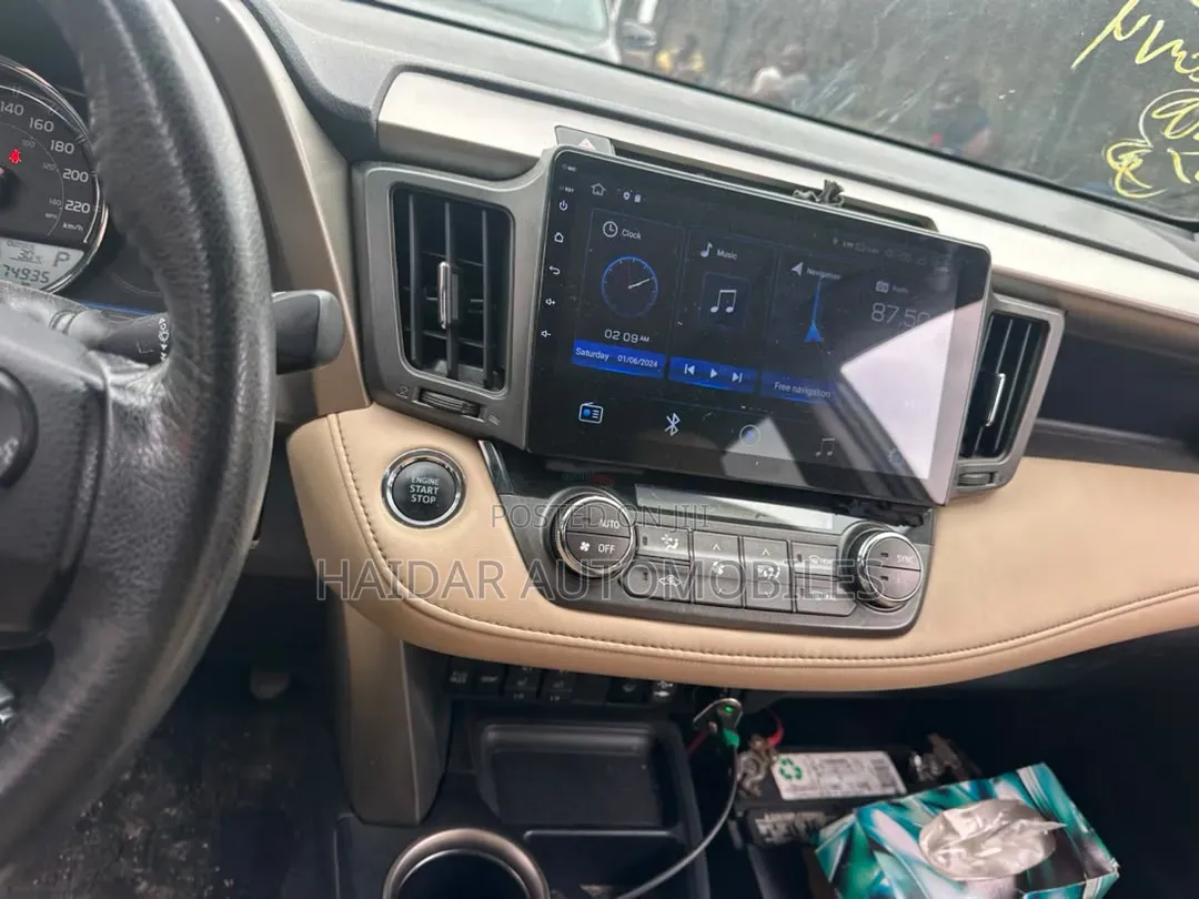 Toyota RAV4 2015 Gold