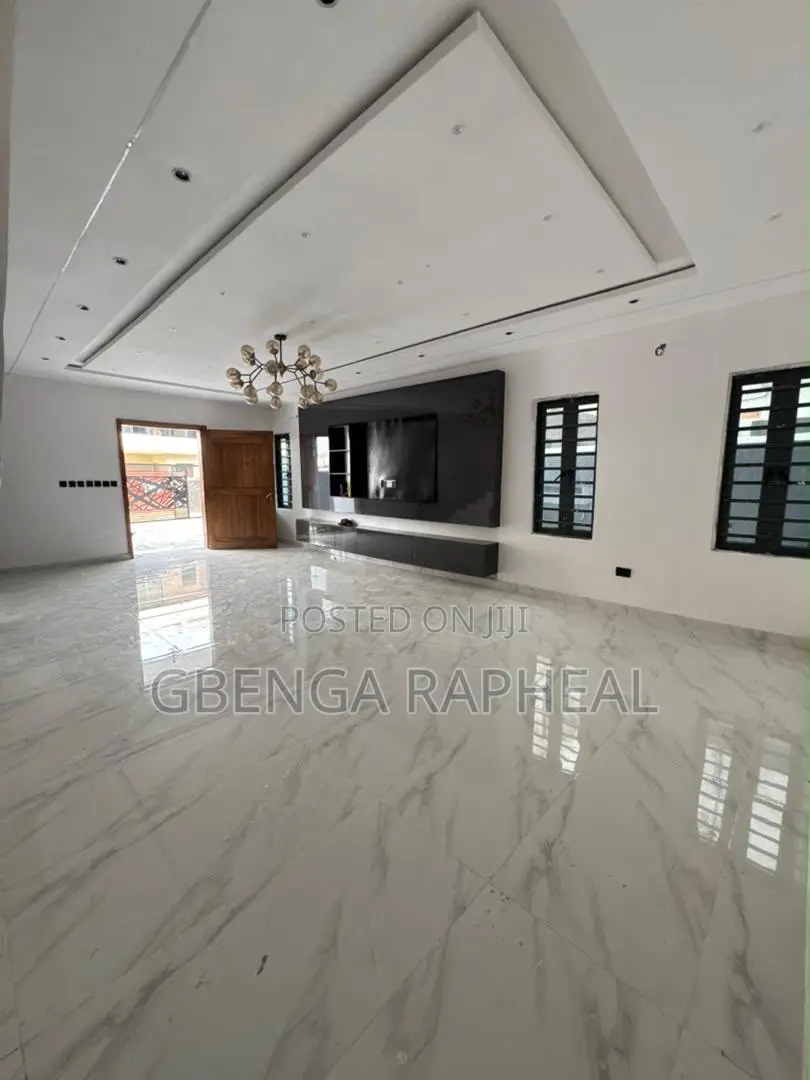 4bdrm Duplex in Ajah for sale