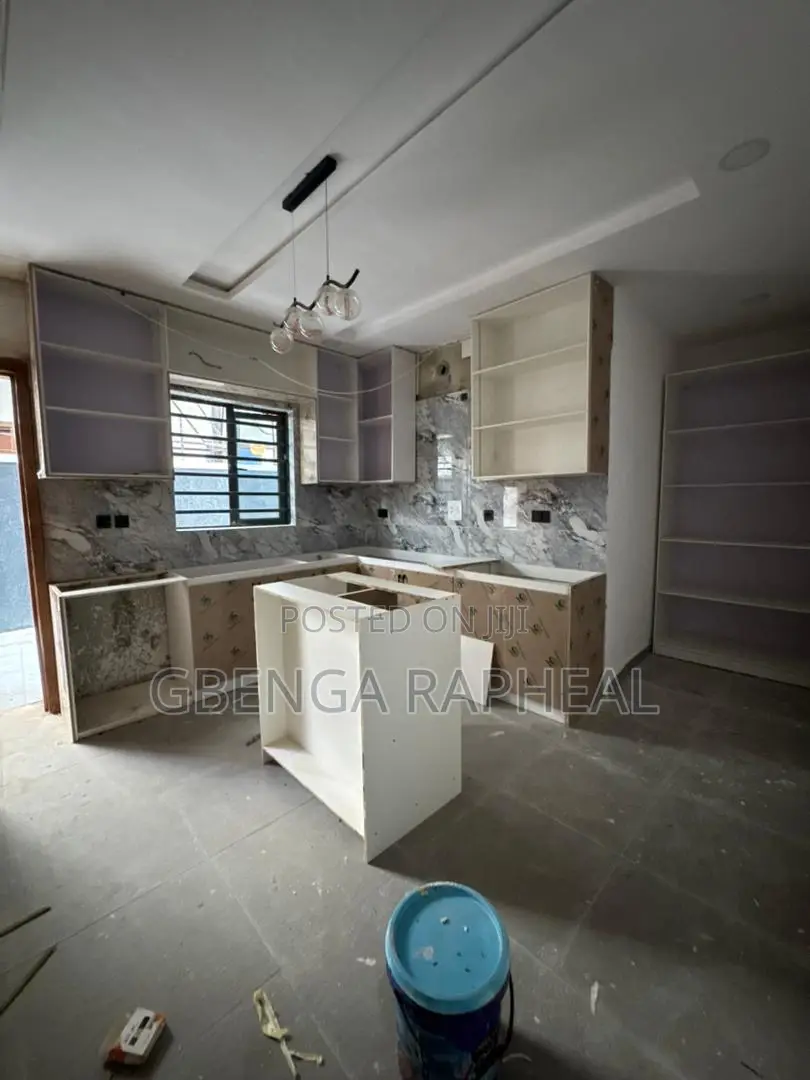 4bdrm Duplex in Ajah for sale