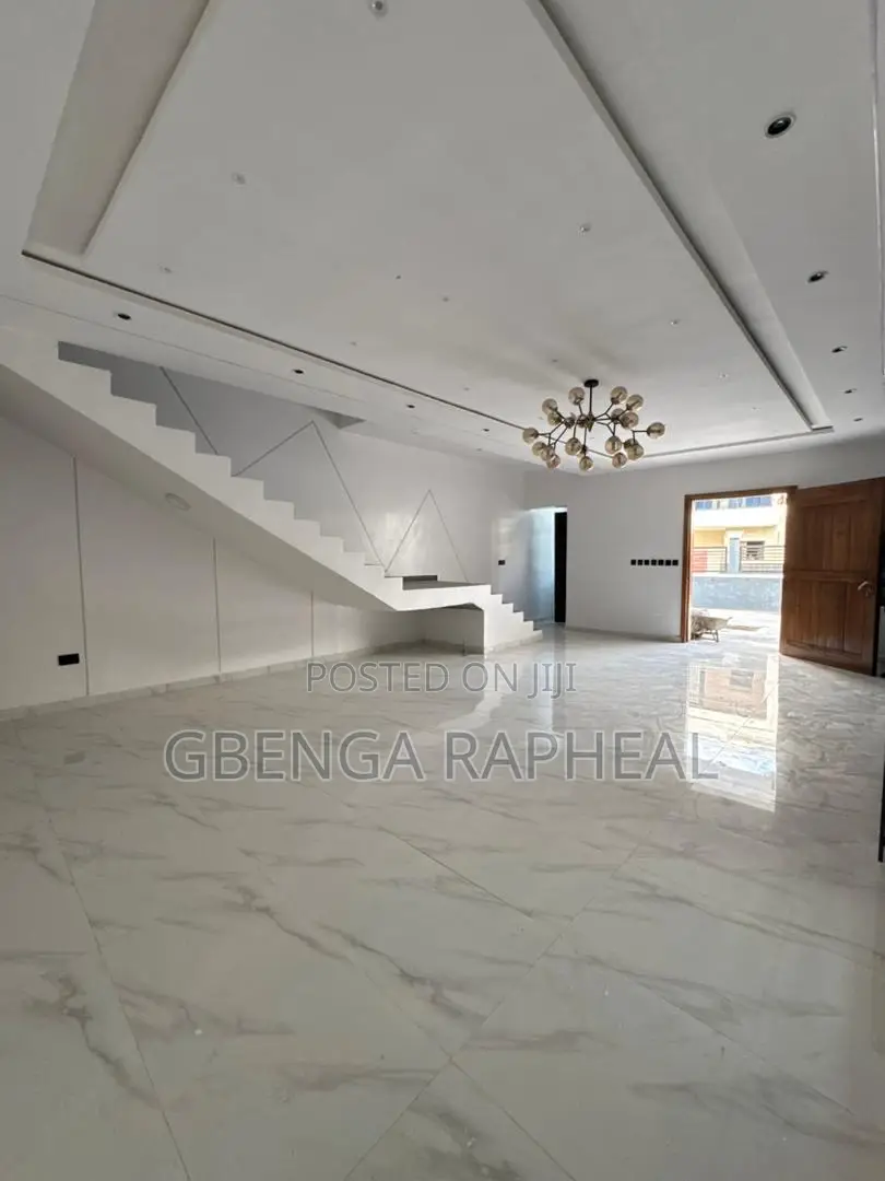 4bdrm Duplex in Ajah for sale