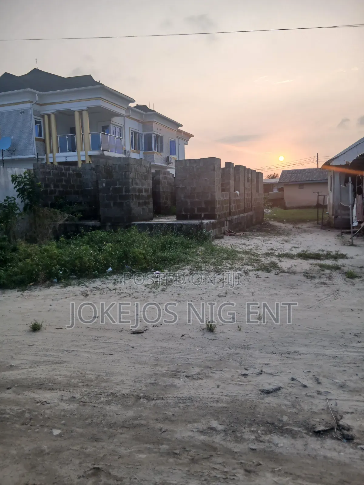 2bdrm Bungalow in Gbetu New Road Back, Awoyaya for sale