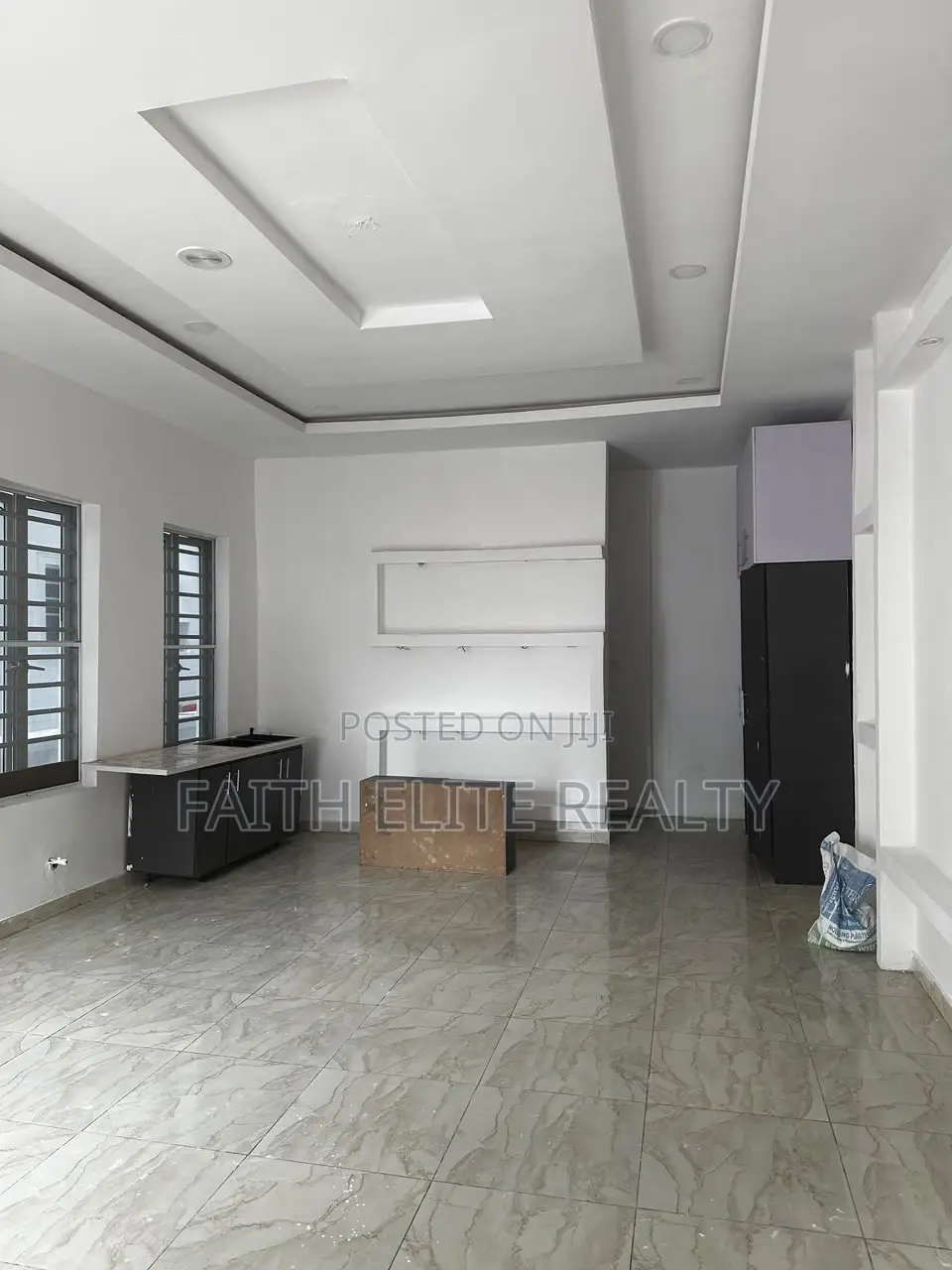 1bdrm Shared Apartment in Oral Extension, Lekki Expressway for rent