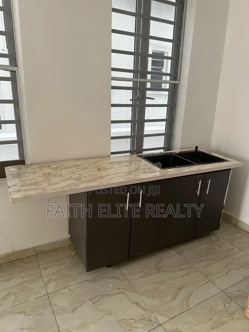 1bdrm Shared Apartment in Oral Extension, Lekki Expressway for rent