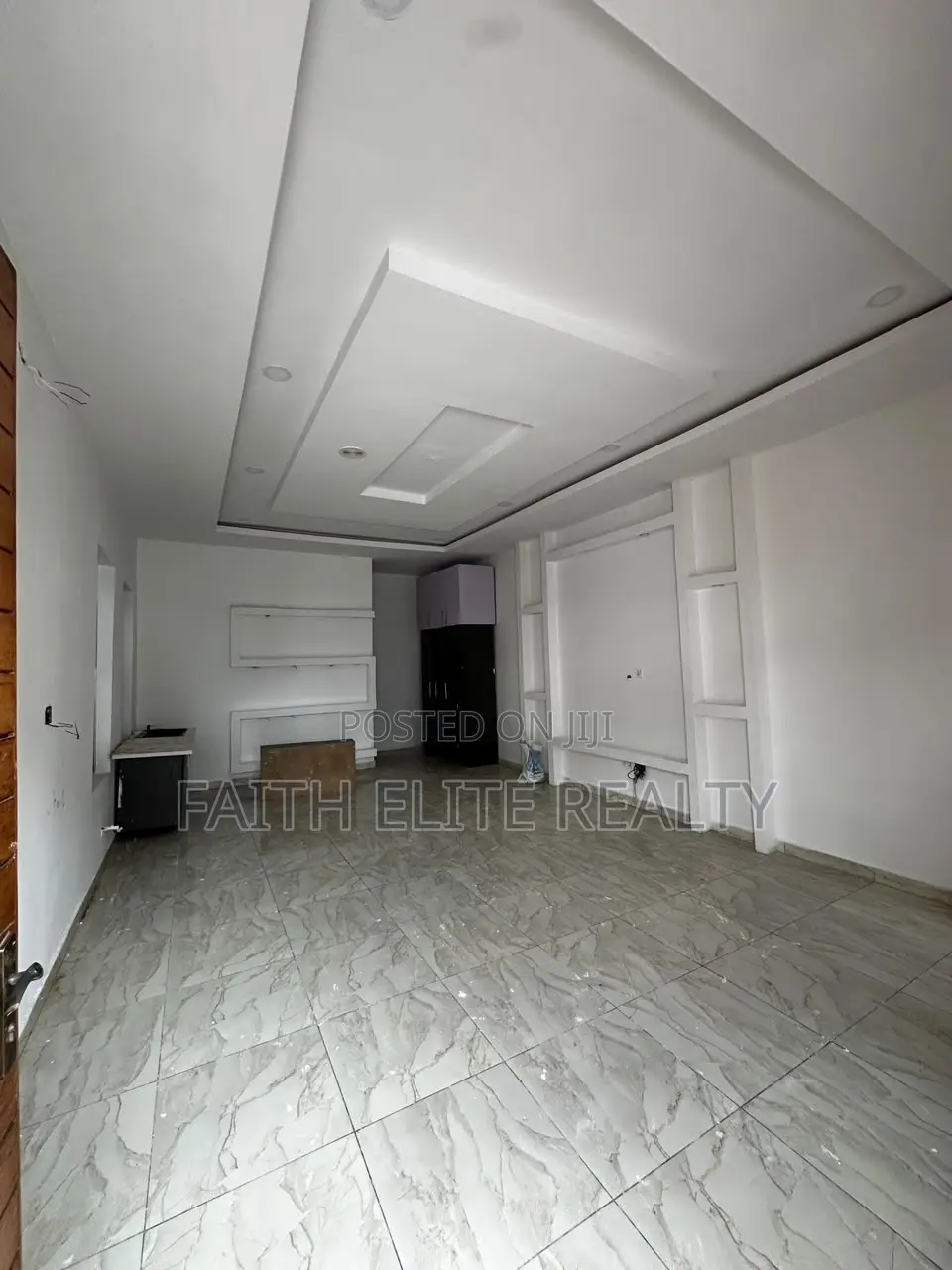 1bdrm Shared Apartment in Oral Extension, Lekki Expressway for rent