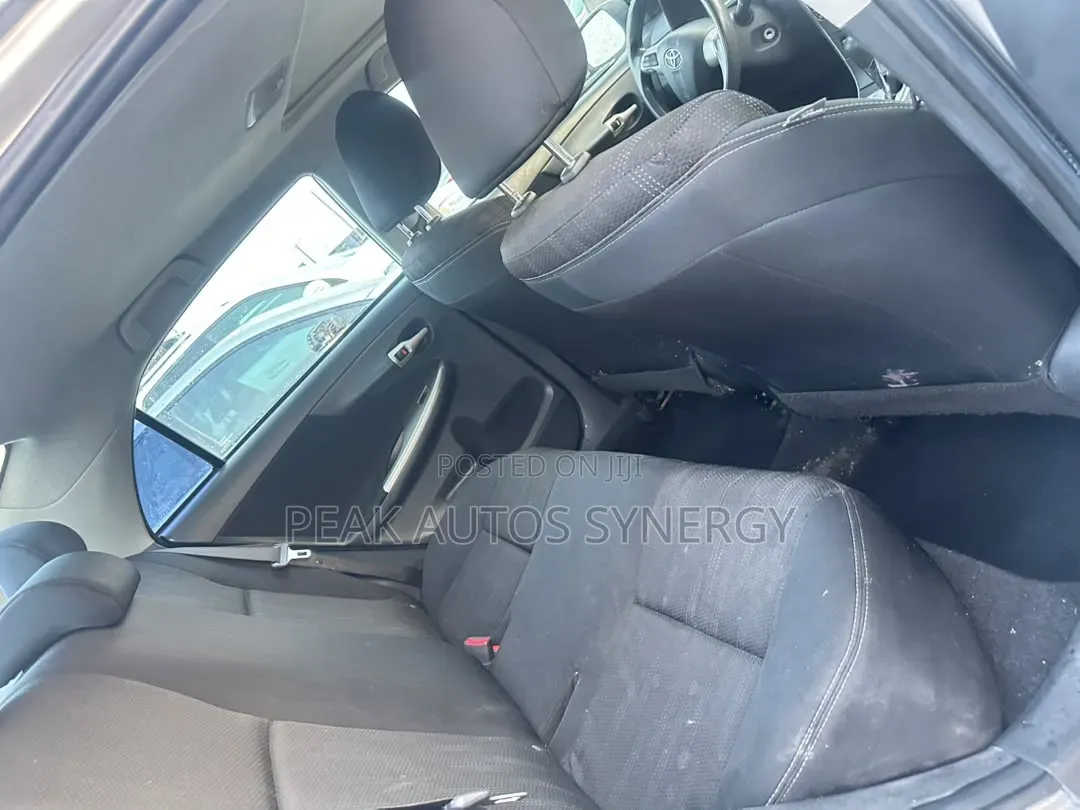 Toyota Corolla 2013 Silver