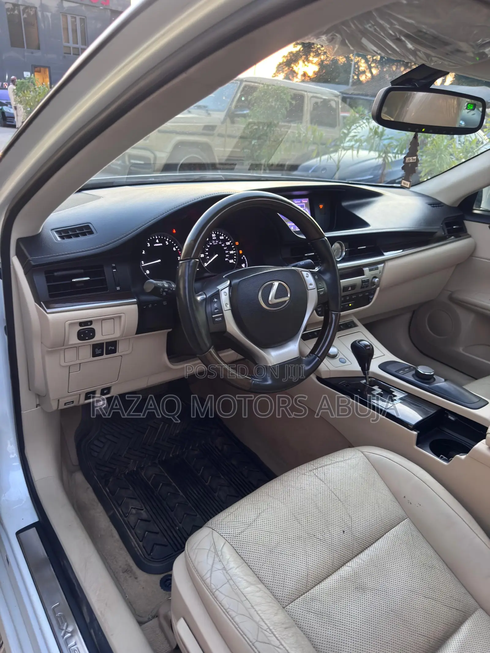 Lexus ES 350 FWD 2013 White