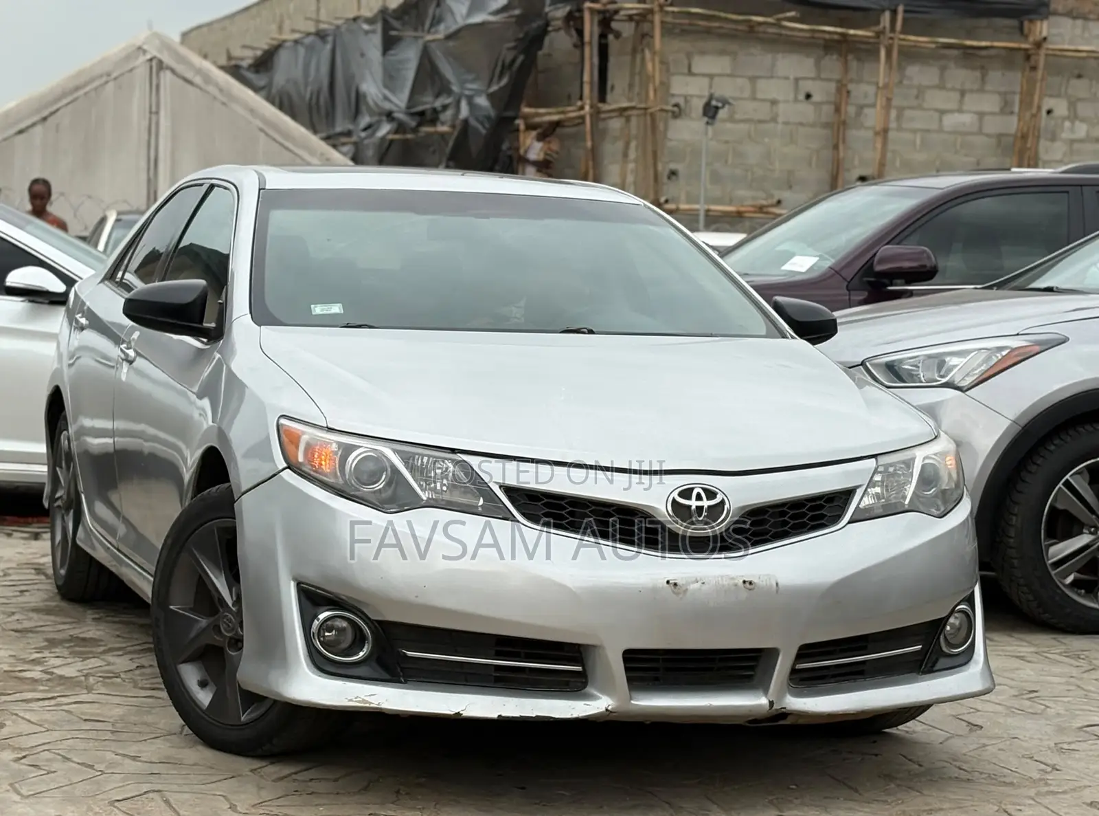 Toyota Camry SE V6 4dr Sedan (3.5L 6cyl 6A) 2012 Silver