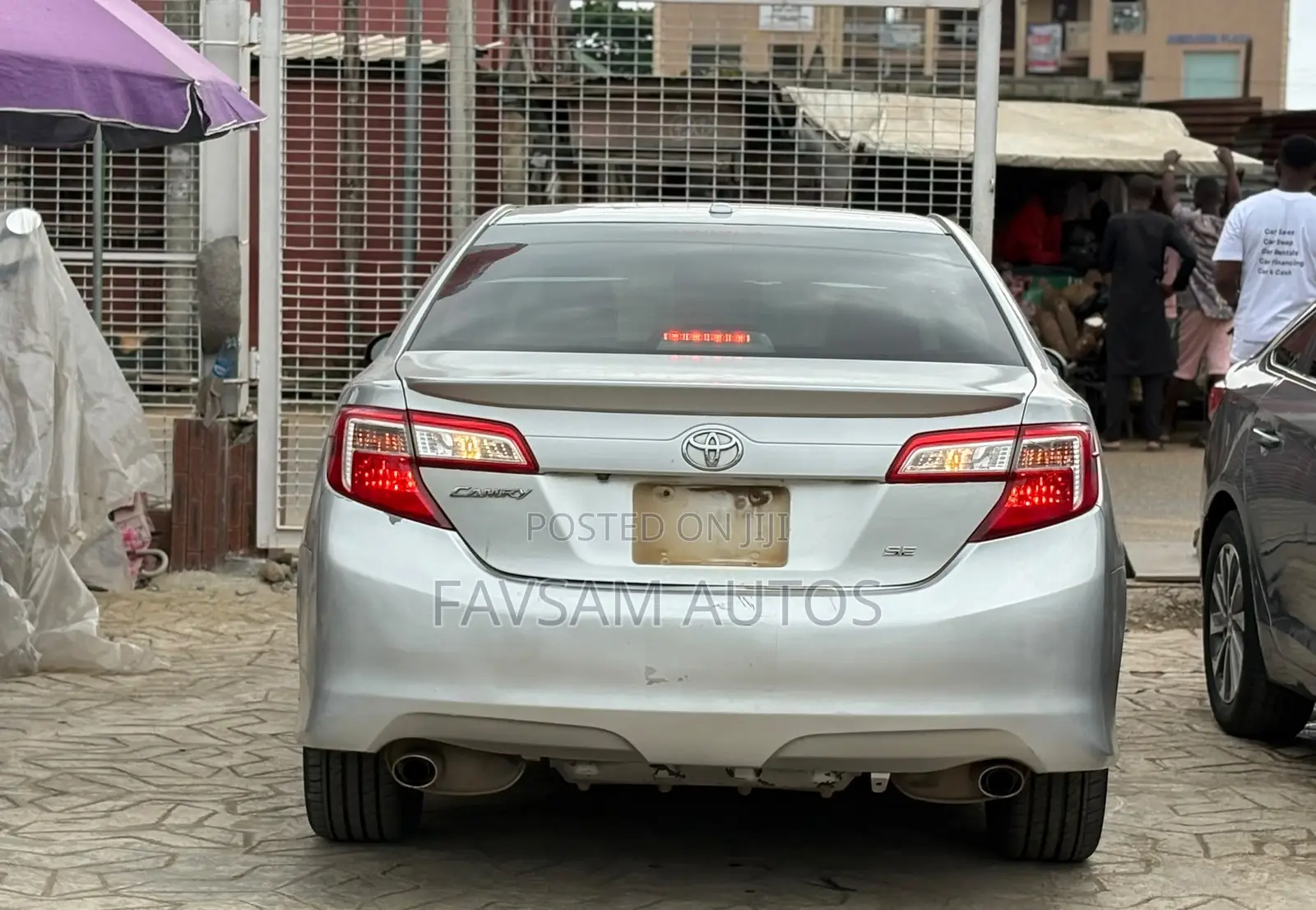 Toyota Camry SE V6 4dr Sedan (3.5L 6cyl 6A) 2012 Silver