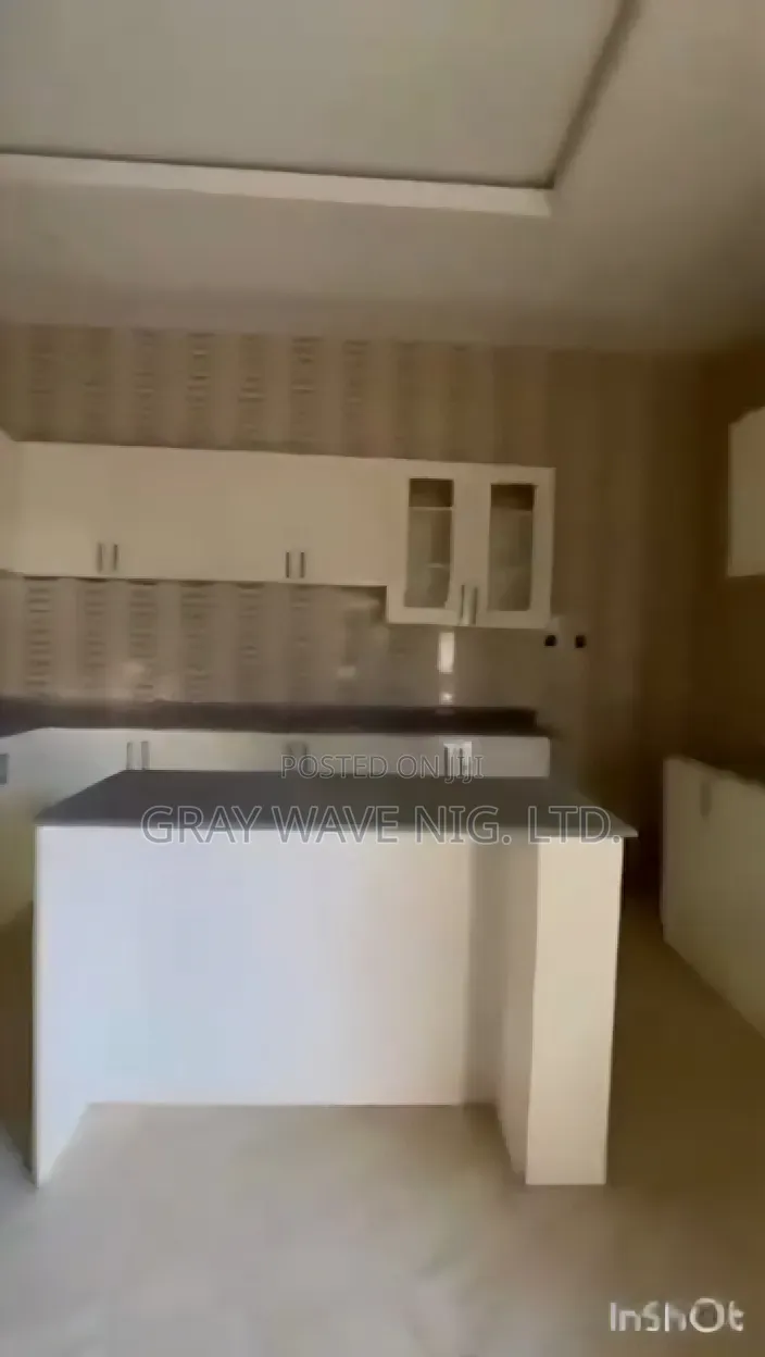 4bdrm Townhouse/Terrace in Sabon Lugbe for sale