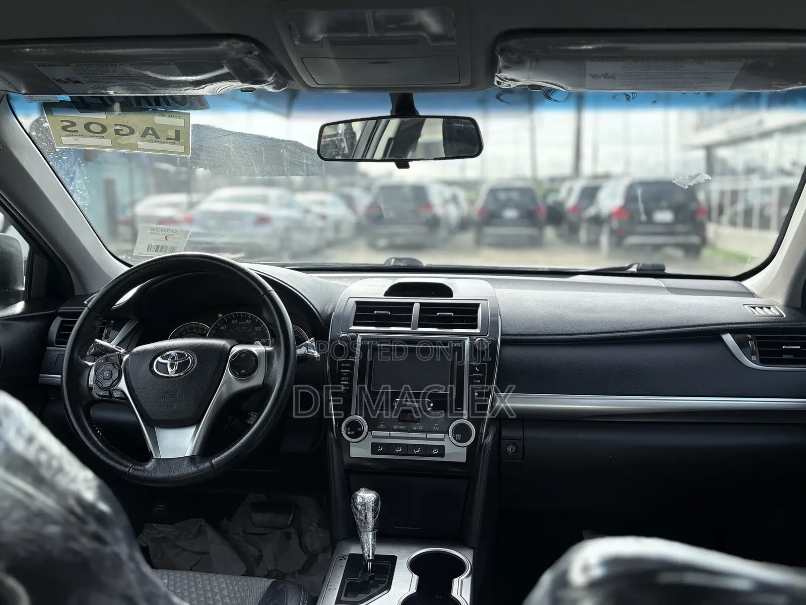 Toyota Camry LE 4dr Sedan (2.5L 4cyl 6A) 2012 White