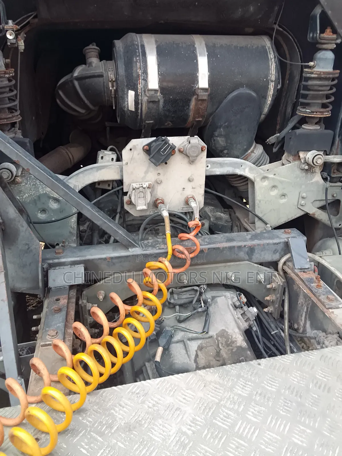 Volvo FL7 Tractor Head 6tyres