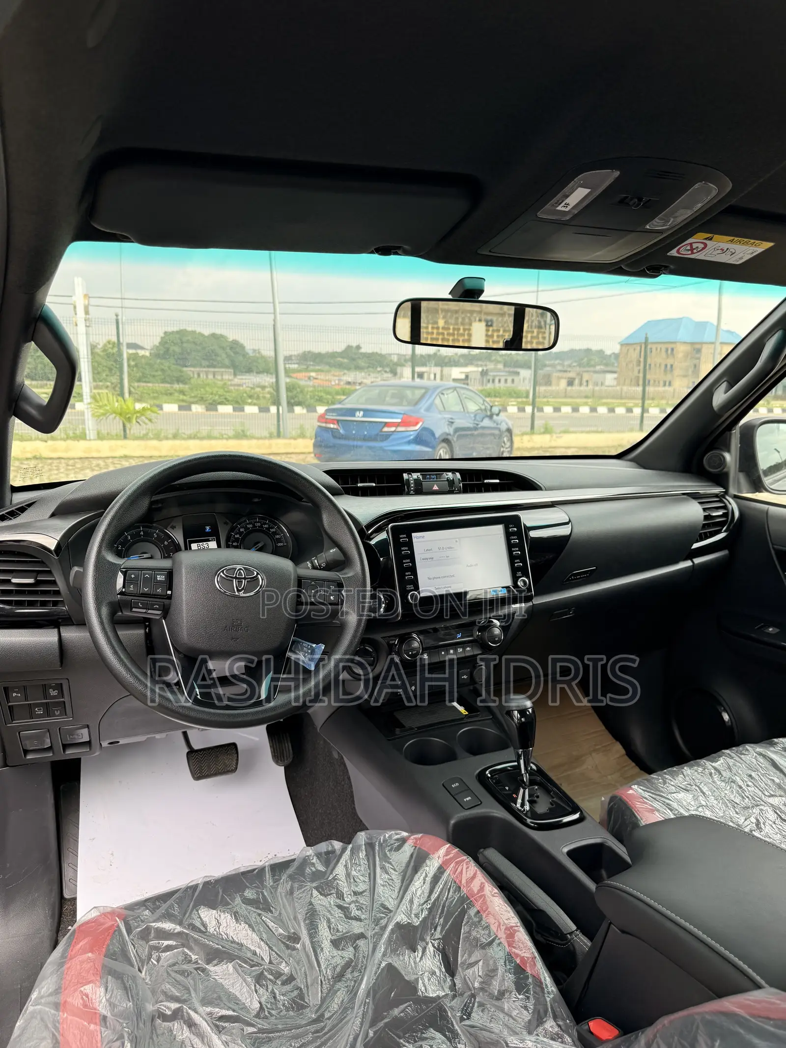 New Toyota Hilux 2025 Black
