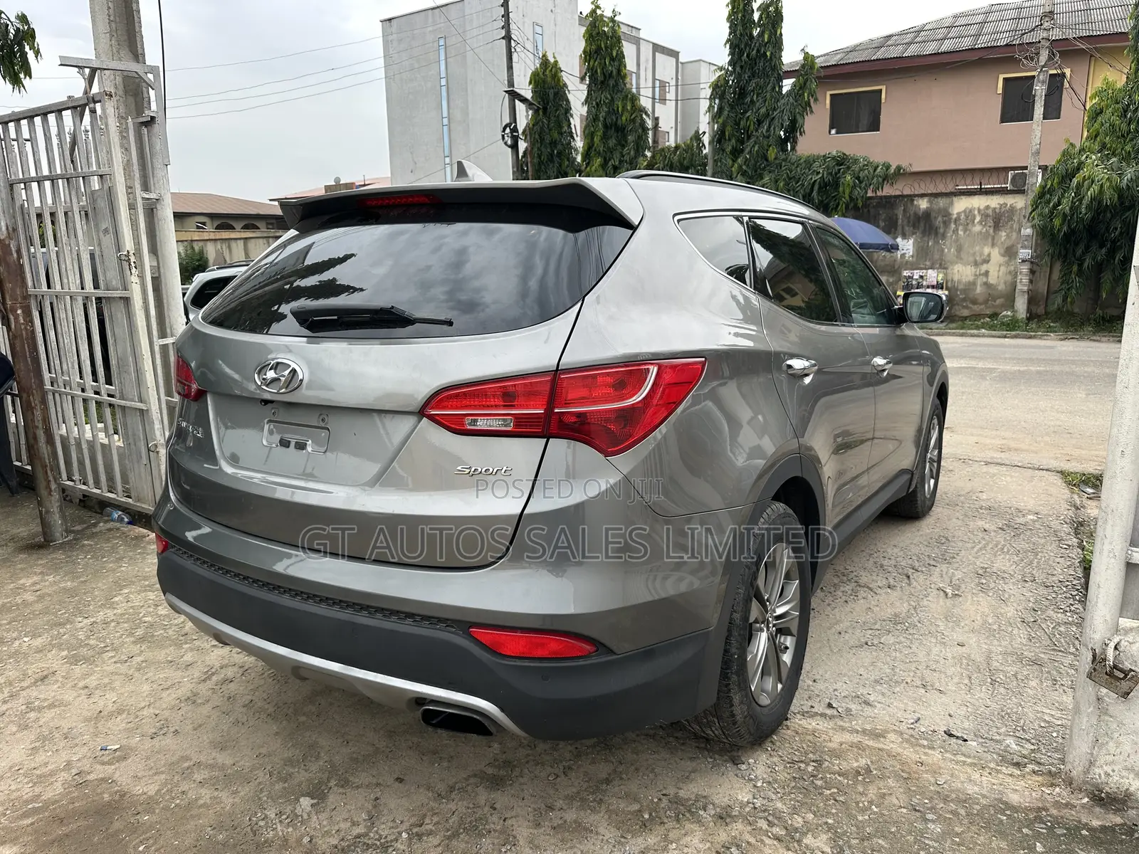 Hyundai Santa Fe GLS 4dr SUV (3.3L 6cyl 6A) 2014 Gray
