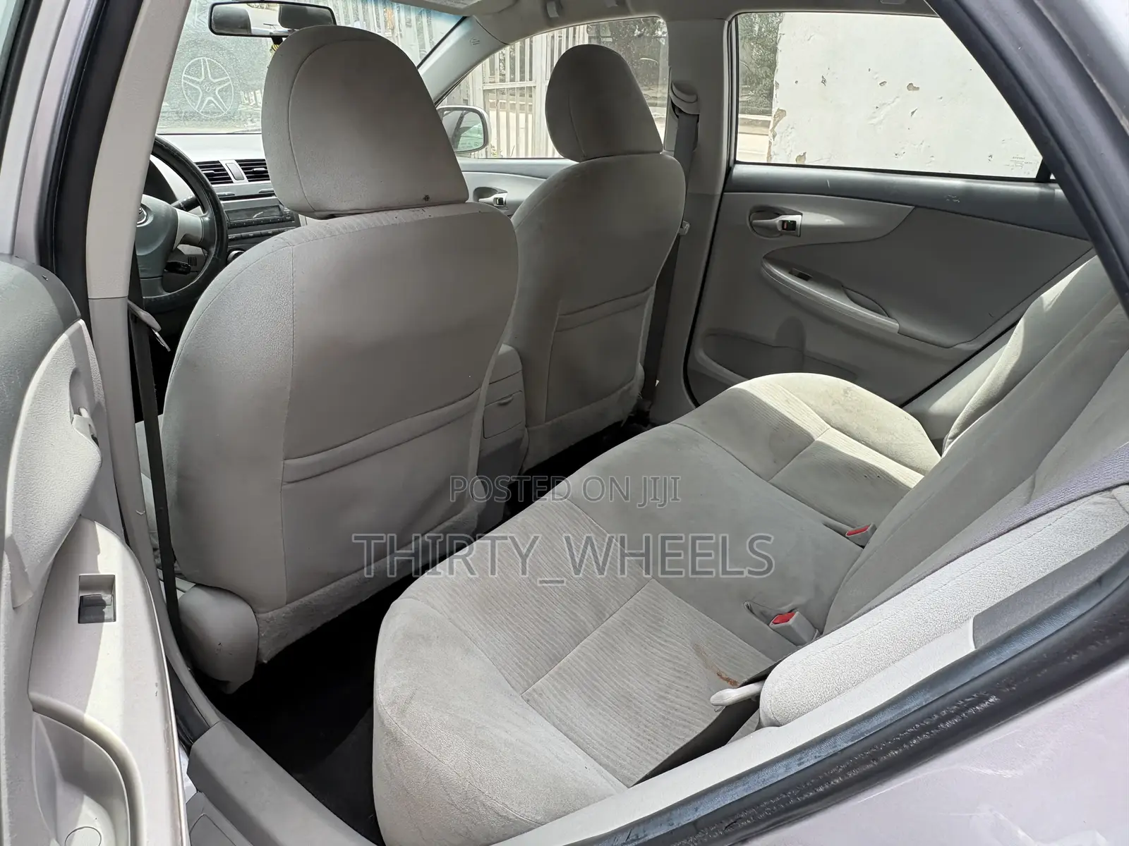Toyota Corolla 2010 Silver