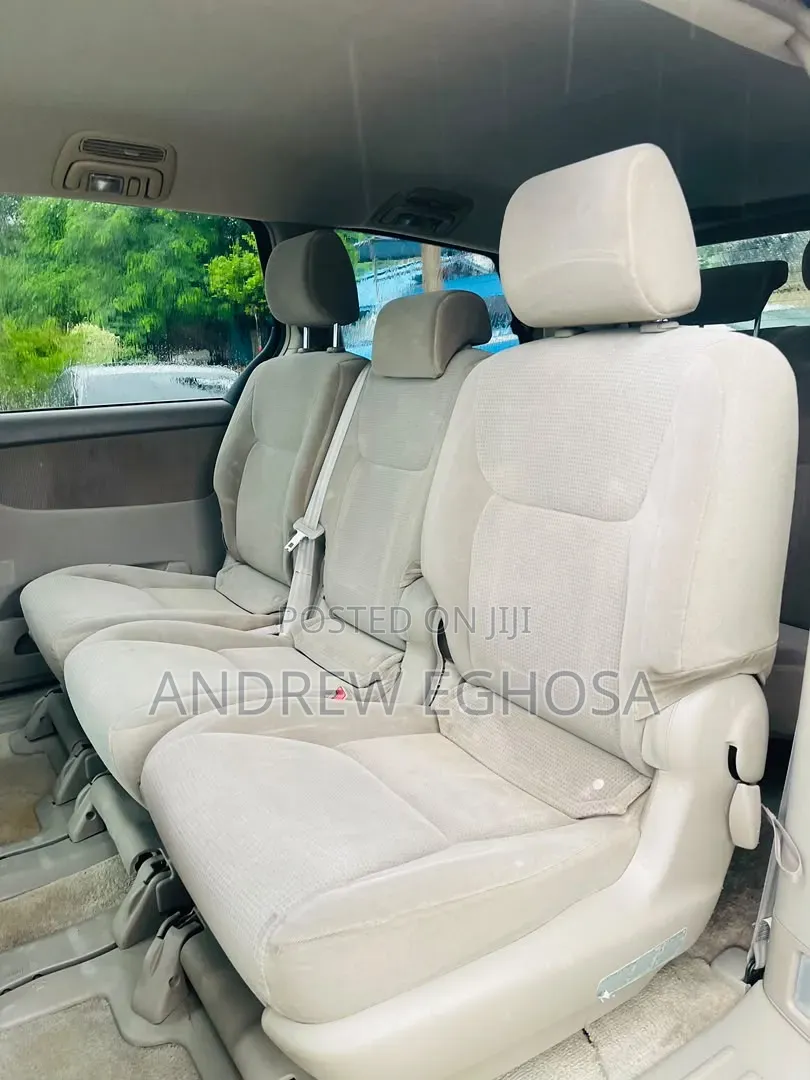 Toyota Sienna 2005 Red