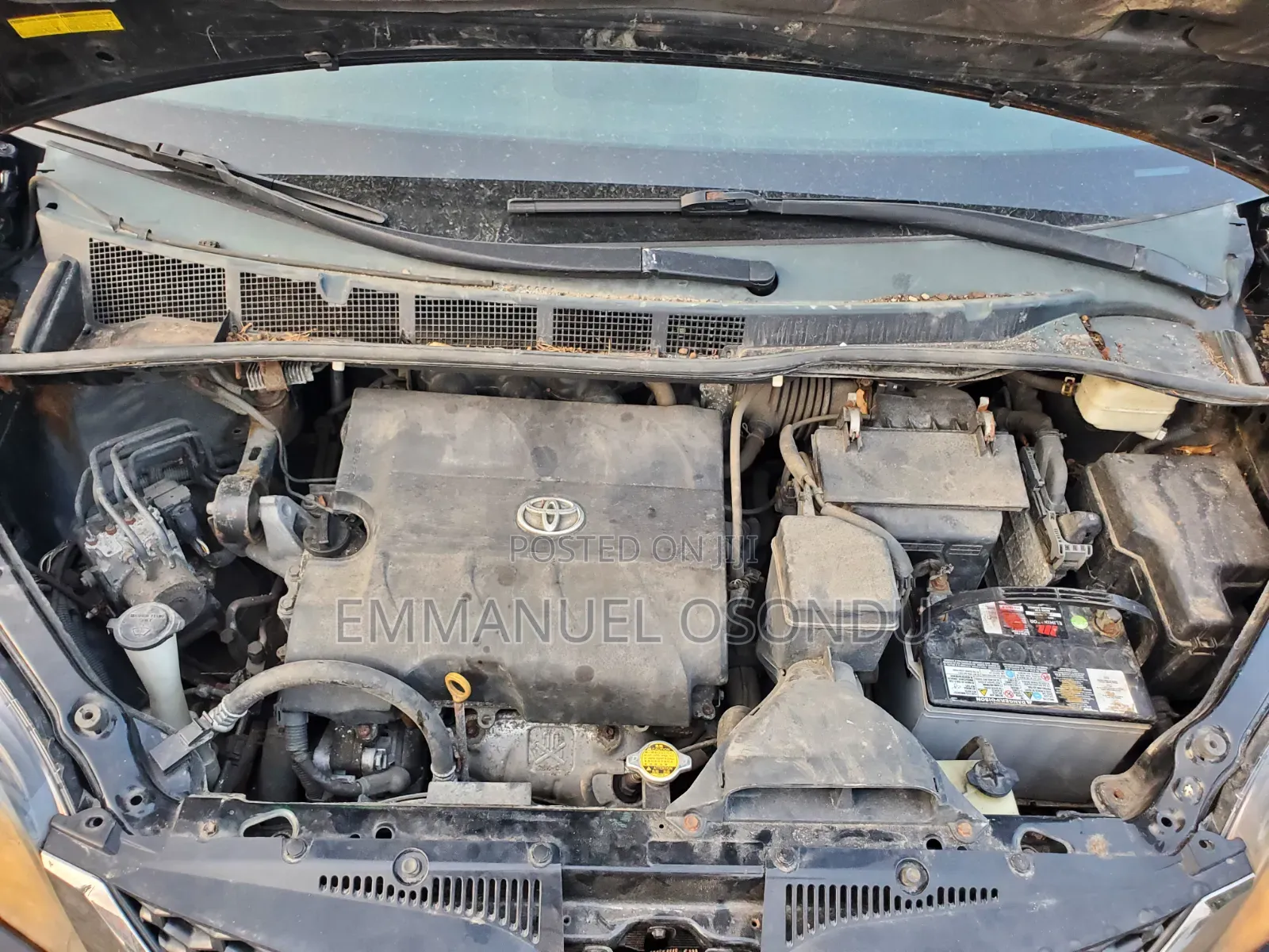 Toyota Sienna SE 8 Passenger 2011 Black