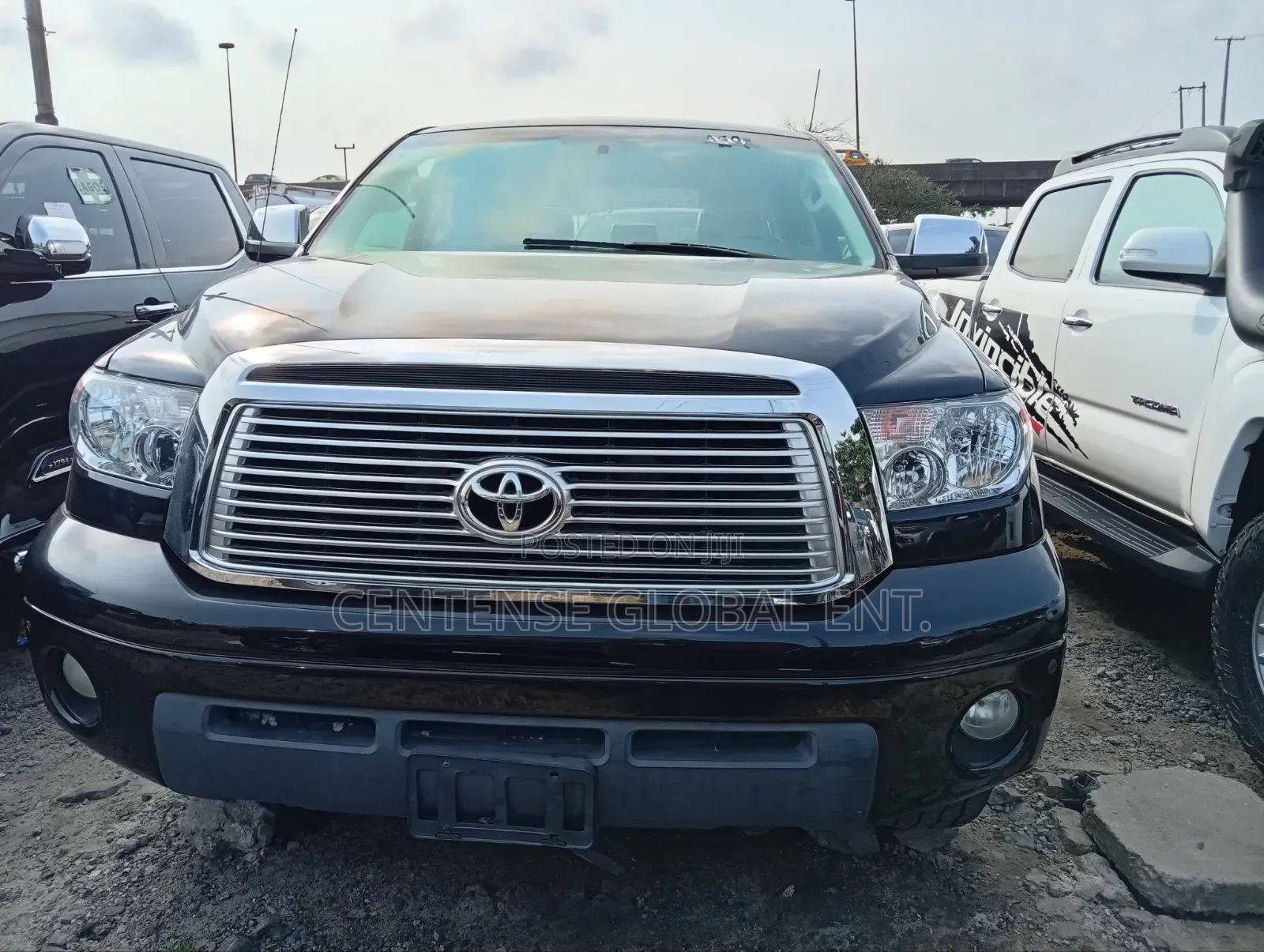Toyota Tundra 2010 Black