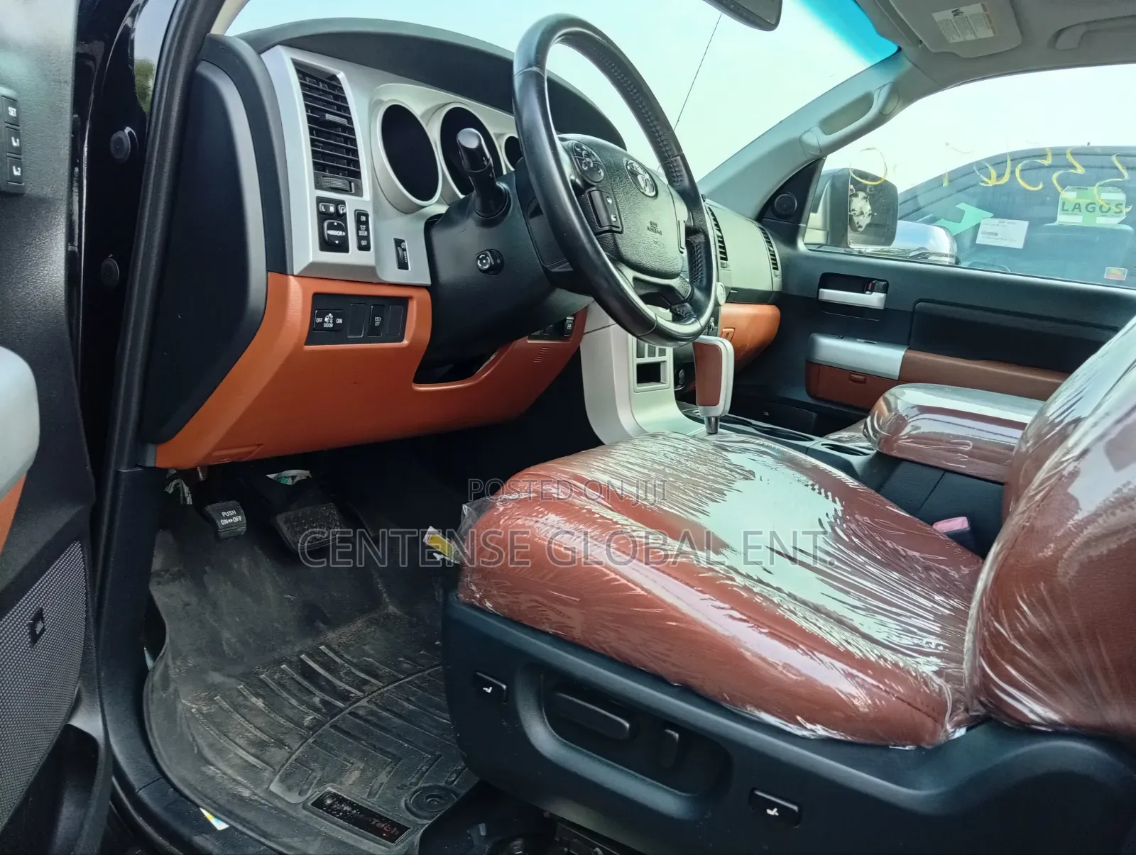 Toyota Tundra 2010 Black