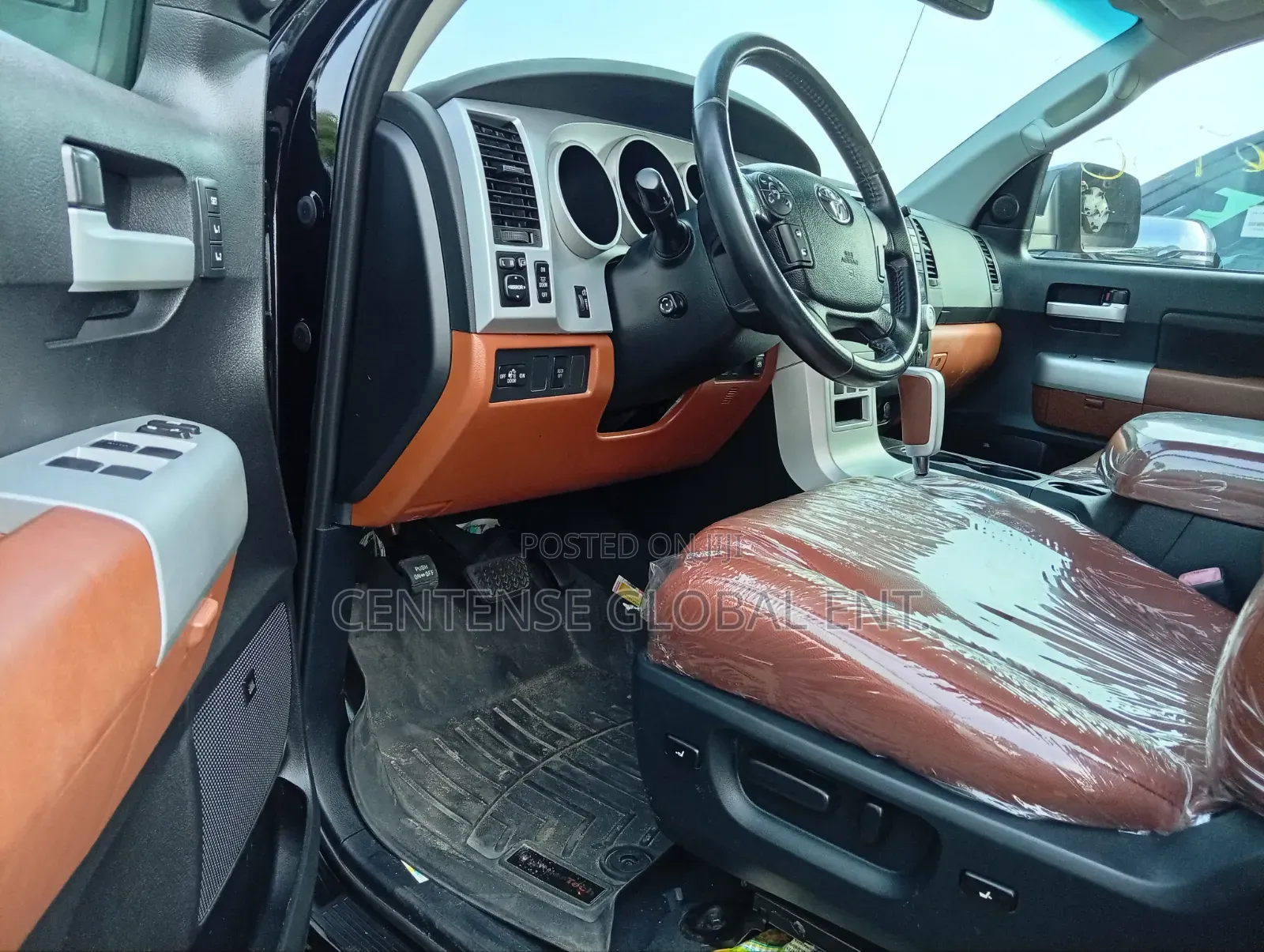 Toyota Tundra 2010 Black