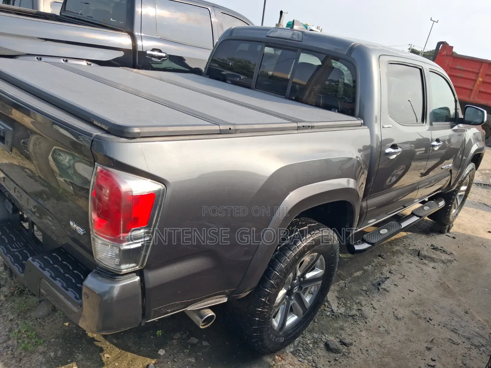 Toyota Tacoma 2018 Gray