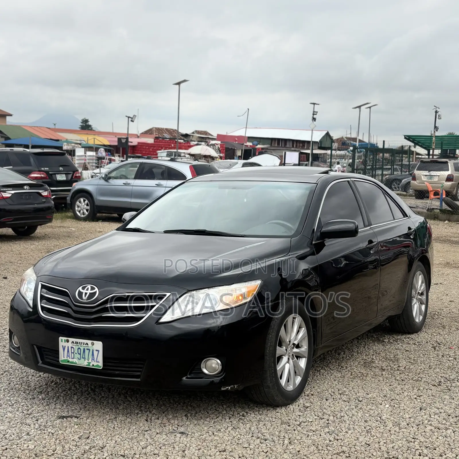Toyota Camry XLE V6 4dr Sedan (3.5L 6cyl 6AM) 2010 Black