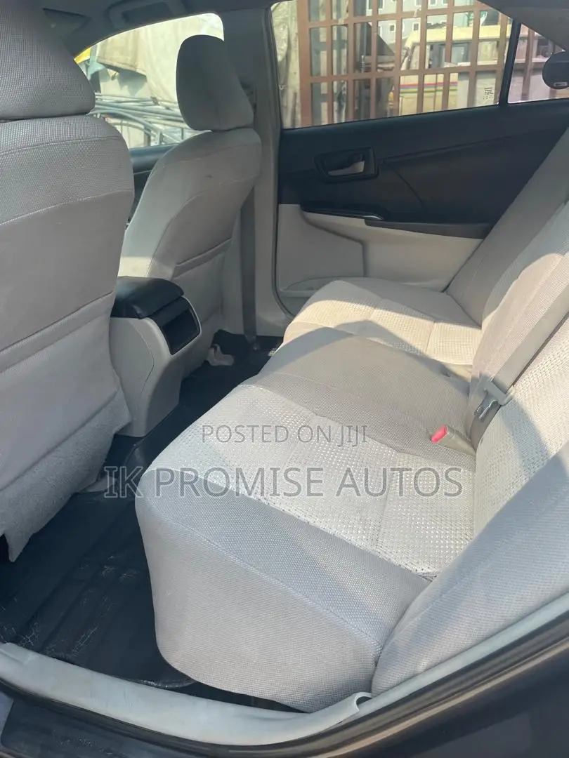 Toyota Camry 2012 Gray