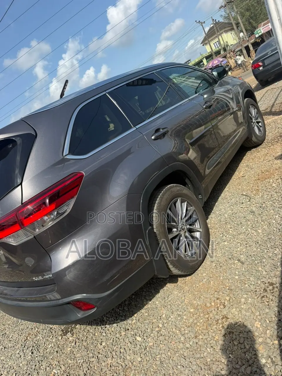 Toyota Highlander XLE 2019 Gray