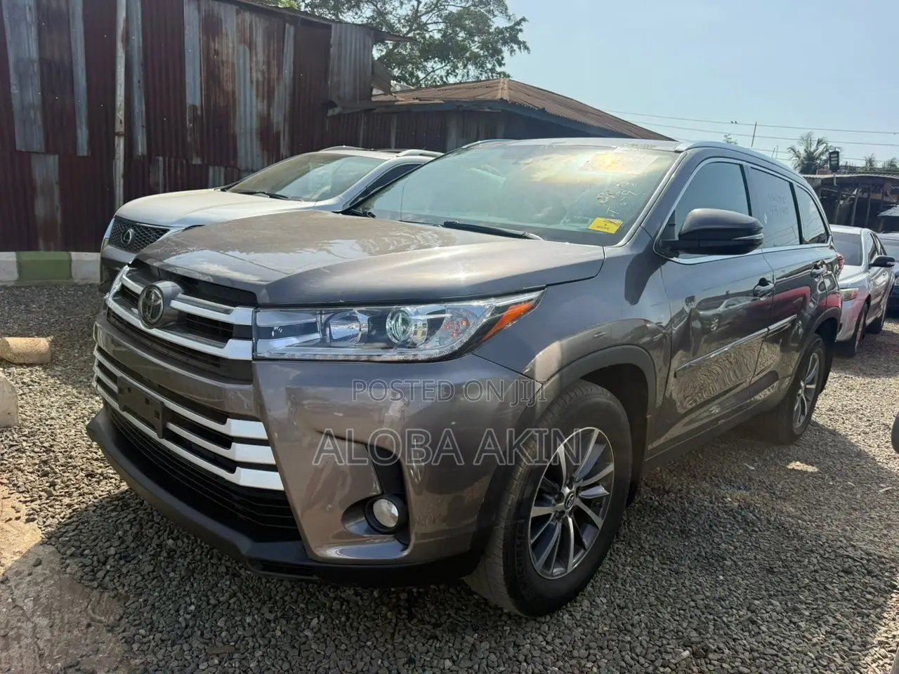 Toyota Highlander XLE 2019 Gray