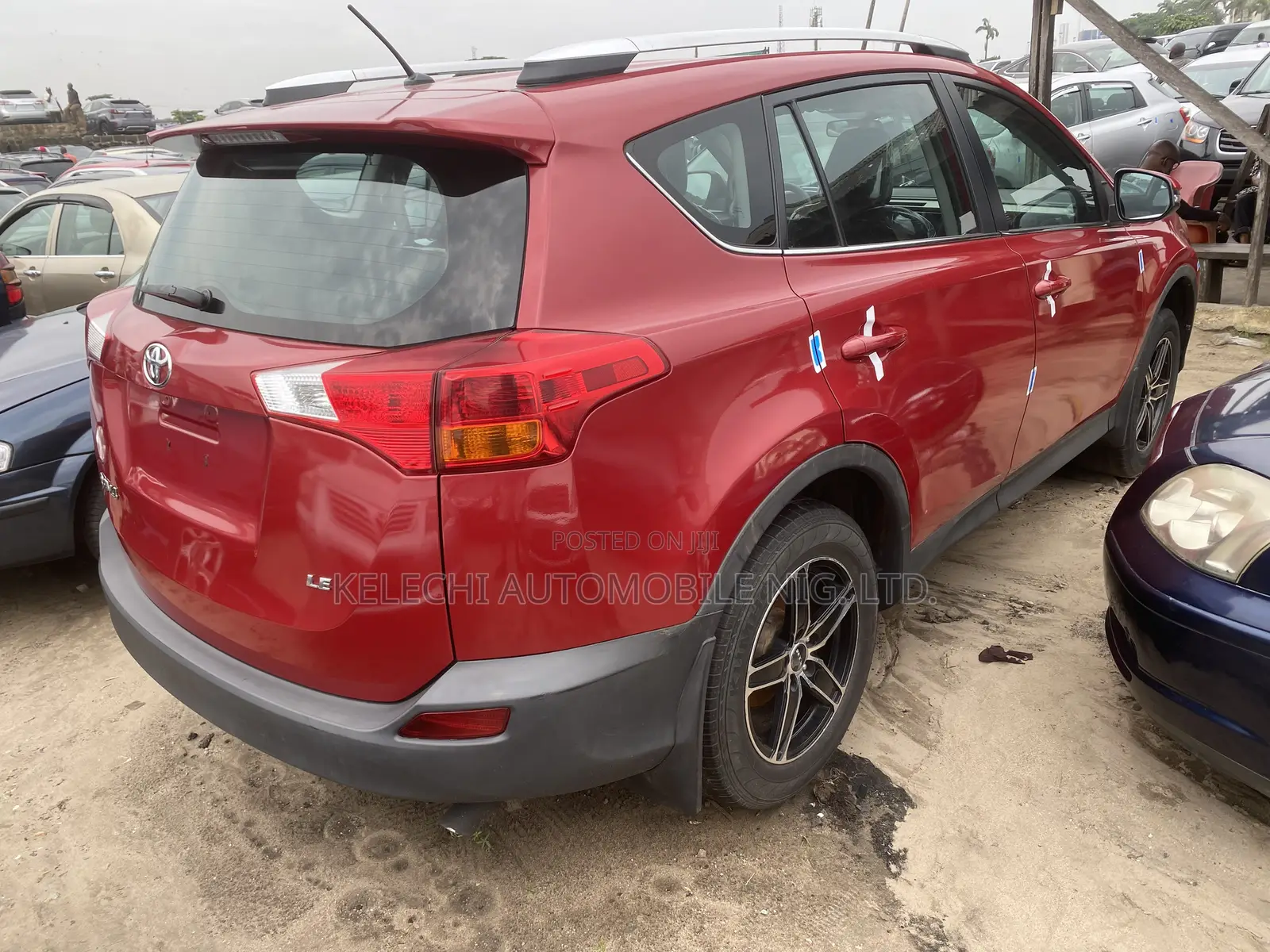 Toyota RAV4 LE 4dr SUV AWD (2.5L 4cyl 6A) 2015 Red