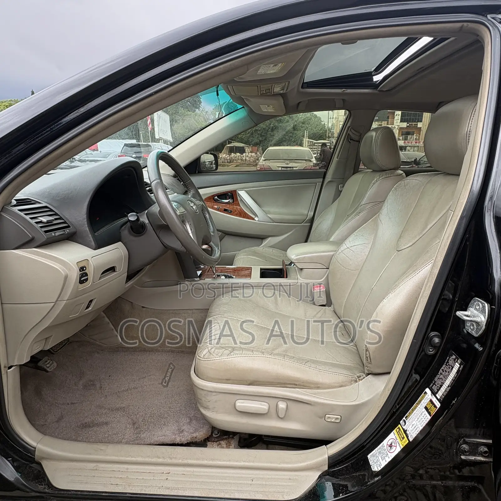Toyota Camry XLE V6 4dr Sedan (3.5L 6cyl 6AM) 2010 Black